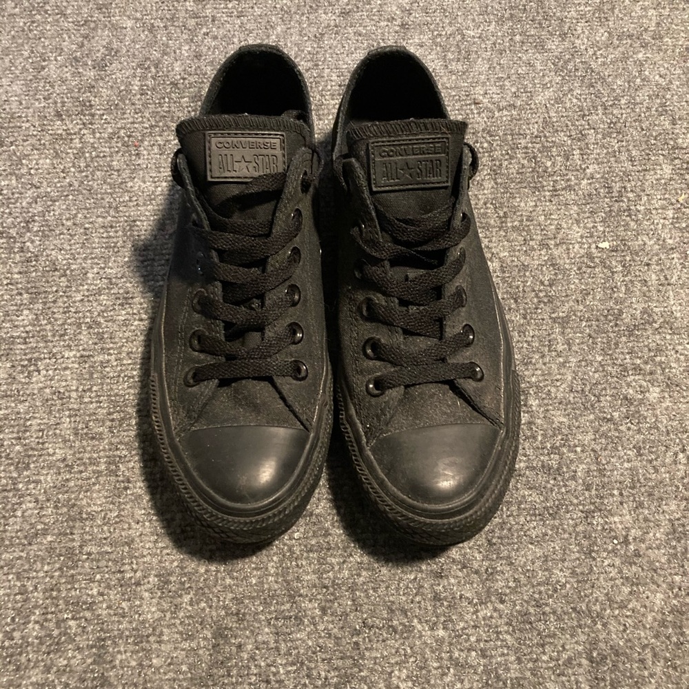 Black converse
